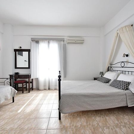 Anessis Aparthotel Fira  Bagian luar foto